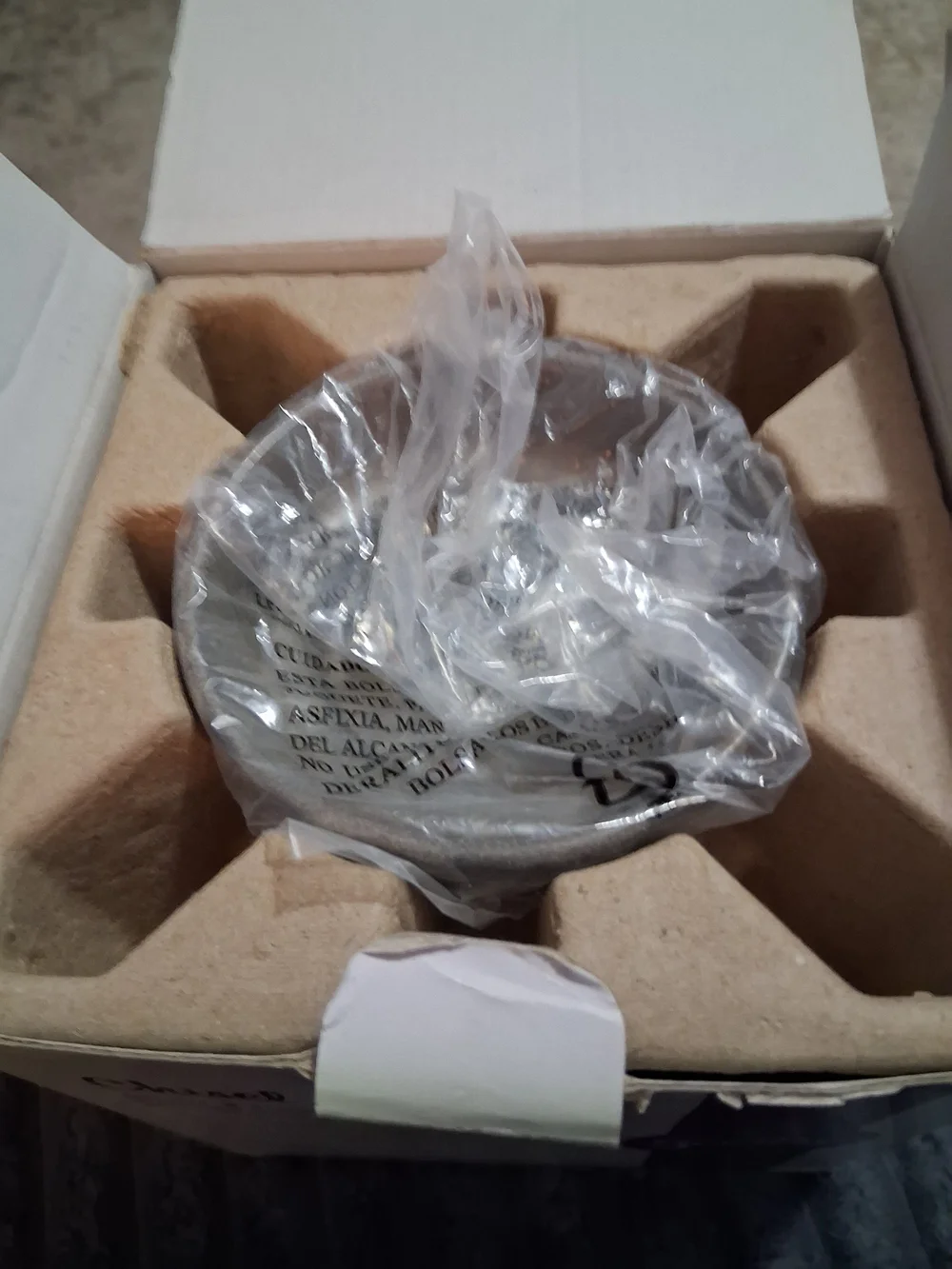 NIB Scentsy Chisel Mid-Size Warmer